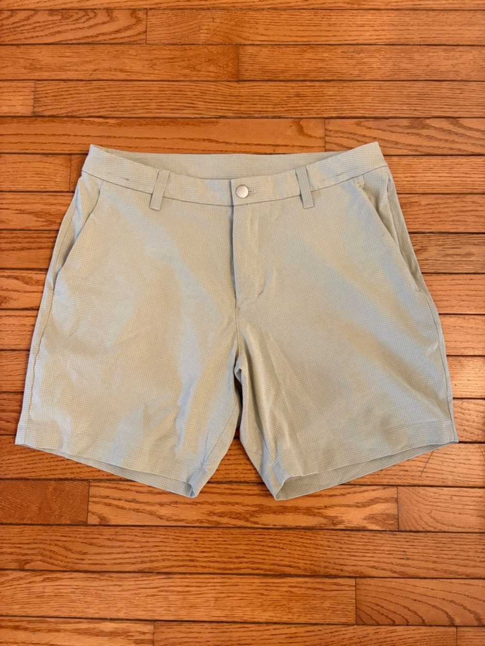 Lululemon Commission Classic-Fit Short 7" *Ventlight size 32